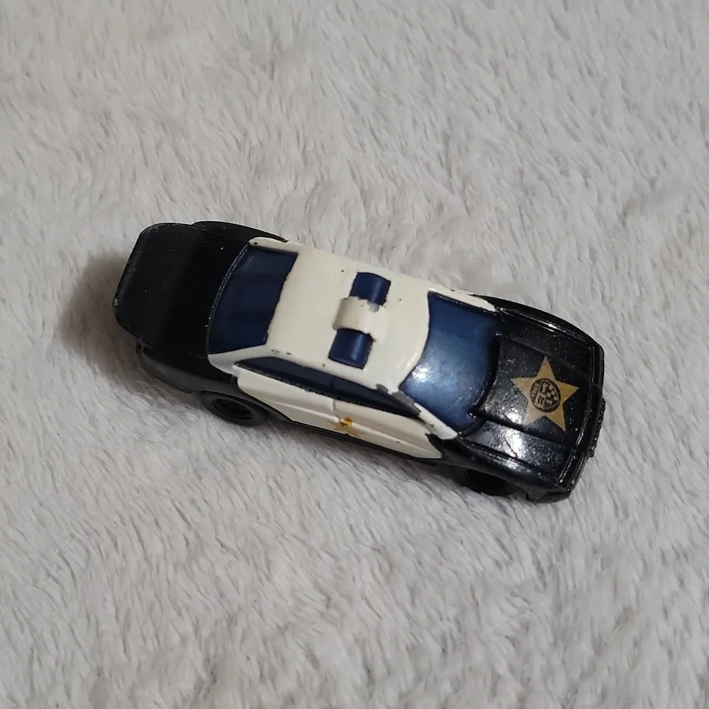 Vintage 1993 Hot Wheels police car